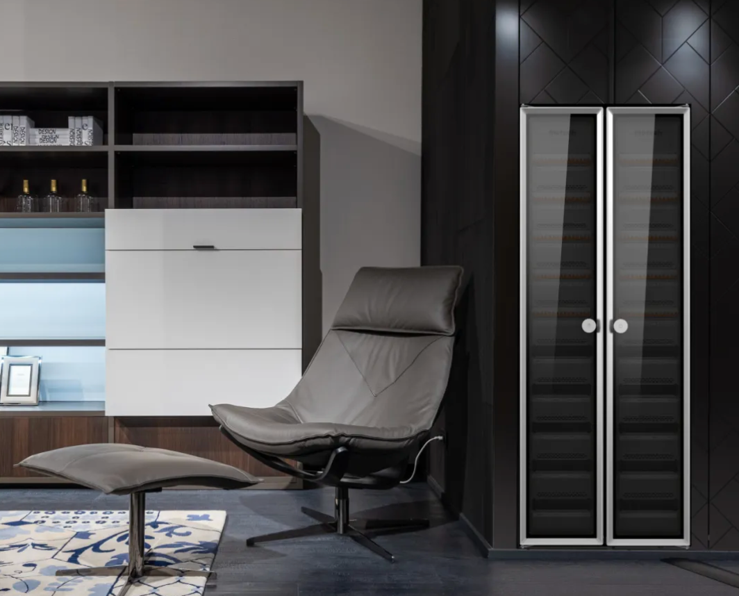 設(shè)備中心拼接案例分享，來(lái)看“強(qiáng)”與“弱”的和諧共處。